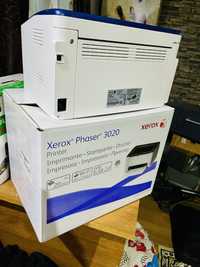 Imprimanta Xerox cu Wi-Fi