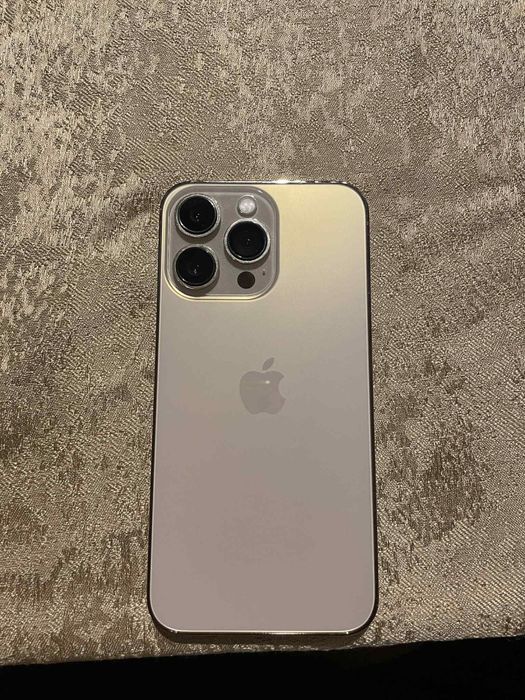 IPhone 13 Pro 128 GB baterie 77