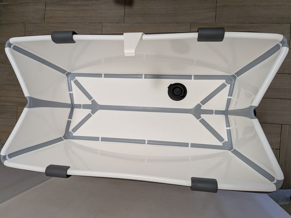 Стойка за къпане с вана Stokke - Като нови!