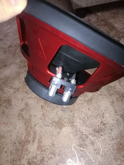 Продам два динамика AURA