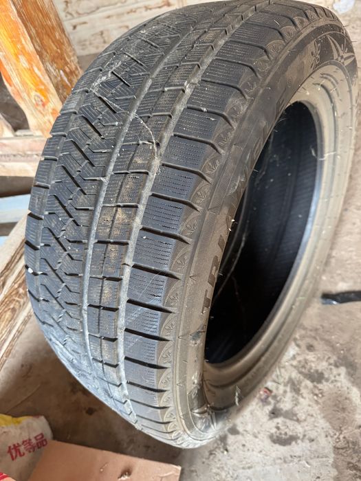 Шины зимние Toyota 200