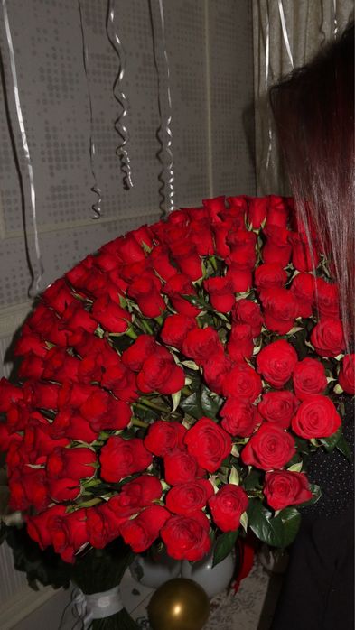 Продам 101 красную розу