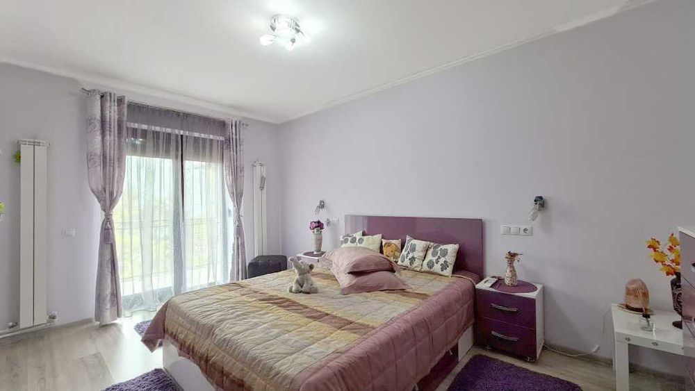 Casă modernă cu 5 camere și 5 băi confort în inima stațiunii Predeal