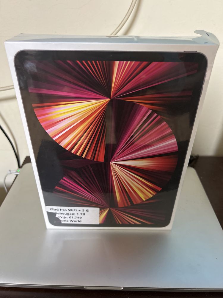 iPad (3rd generation) WiFi 5G 11 inch 1tb