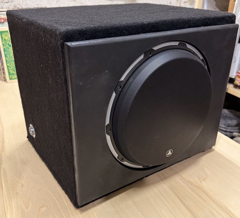JL Audio 12W6v2  американский топовый сабвуфертоповый