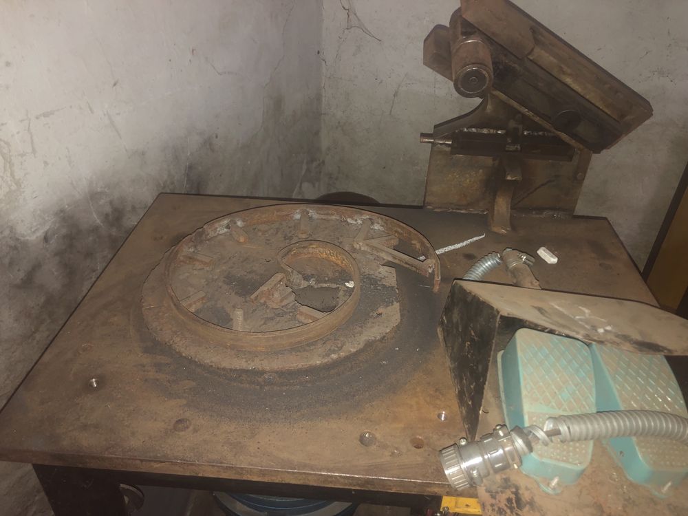 Vand masini atelier productie fier forjat complet masina amprentat
