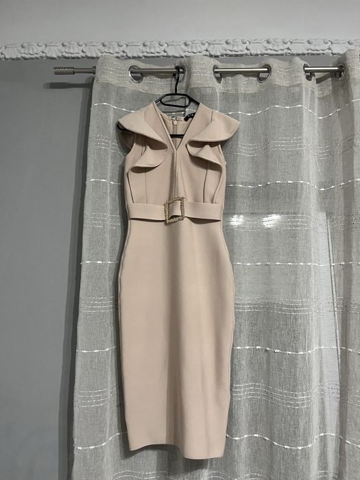 Rochie crem de seara