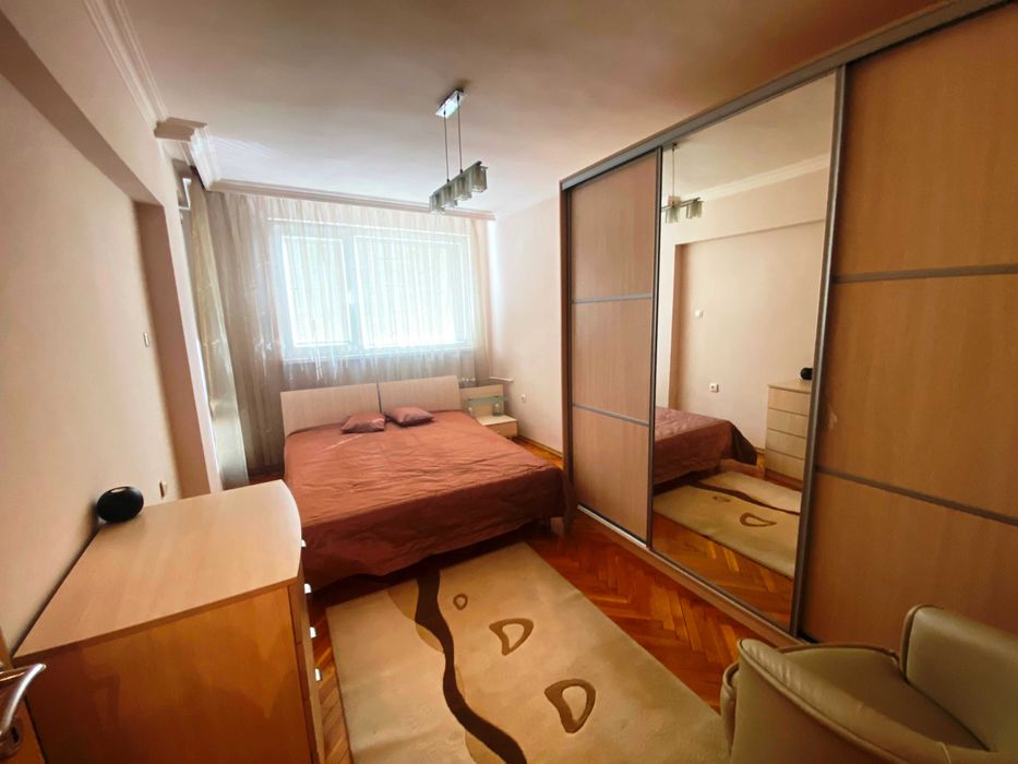 Тристаен апартамент под наем до УМБАЛСМ Пирогов