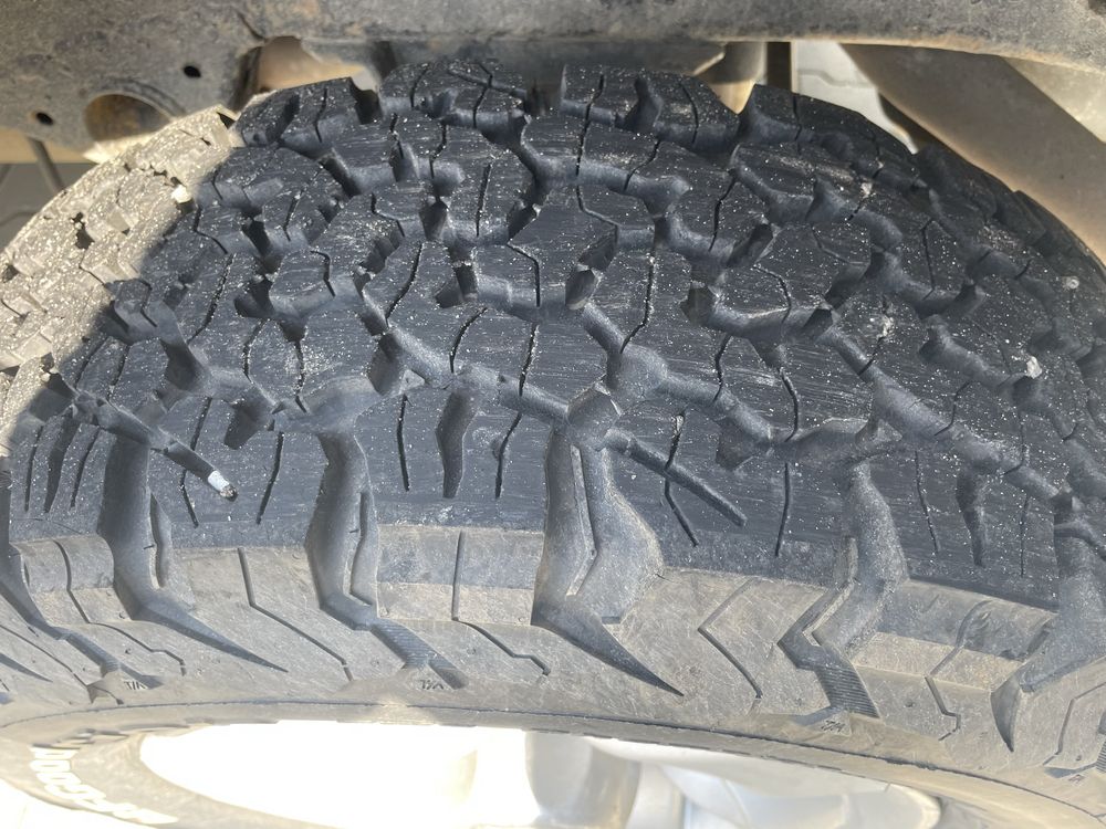 BF Goodrich 235/70r16