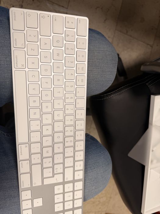Tastatura Apple Magic keyboard numeric keypad noua sigilata originala
