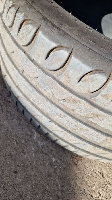 Летни гуми 245/40/R18