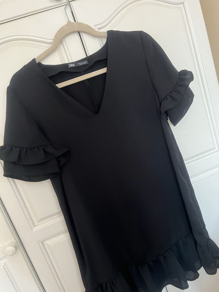 Черна рокля zara