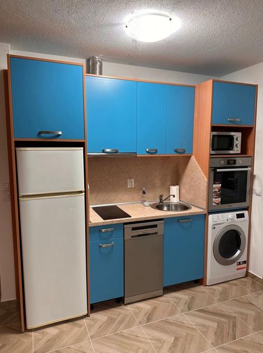 Дава се под наем Двустаен апартамент в София, Дървеница - 55 кв.м за 700 € - Снимка #2