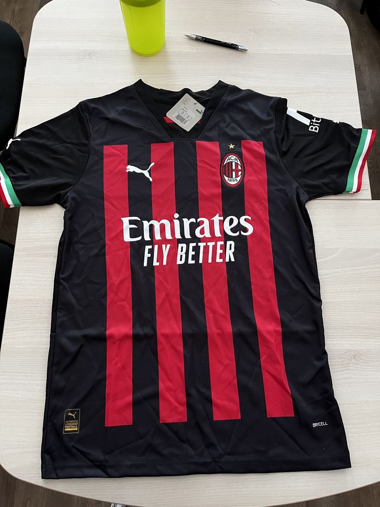 AC Milan home kit 2022-2023