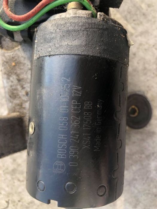 ansamblu motoras stergatoare ford focus 1 2001