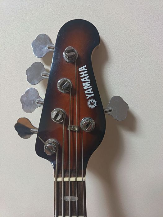 Bass gitara 450$