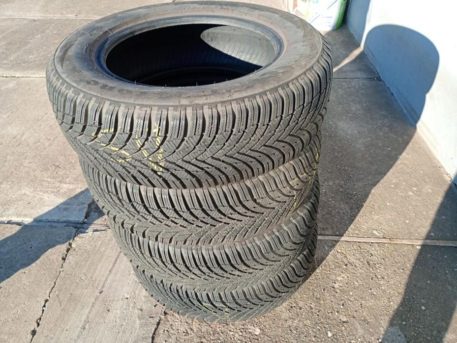 Cauciucuri de iarna Firestone 195/65R15 aproape noi