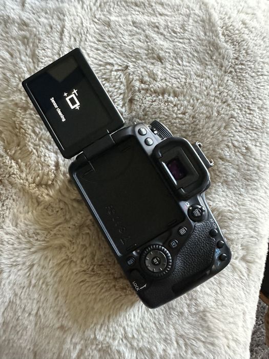 Фотоапарат Canon 80D - безупречен!