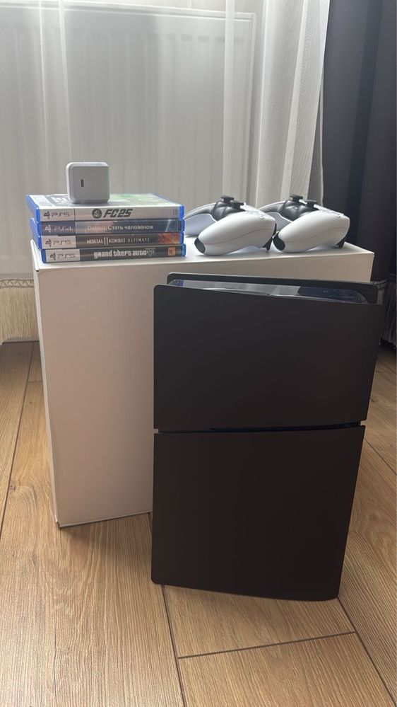 Продается Playstation 5 Slim 1 TB