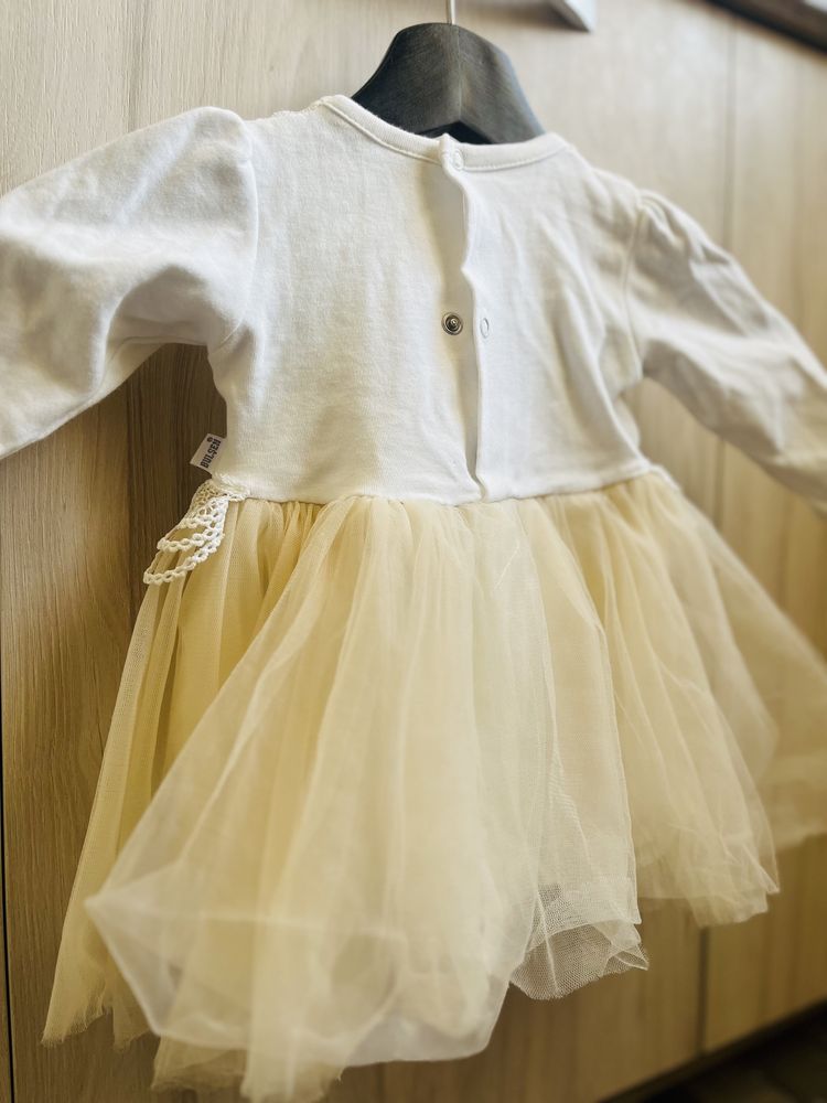 Бебешка официална рокля с дълъг ръкав и тюл