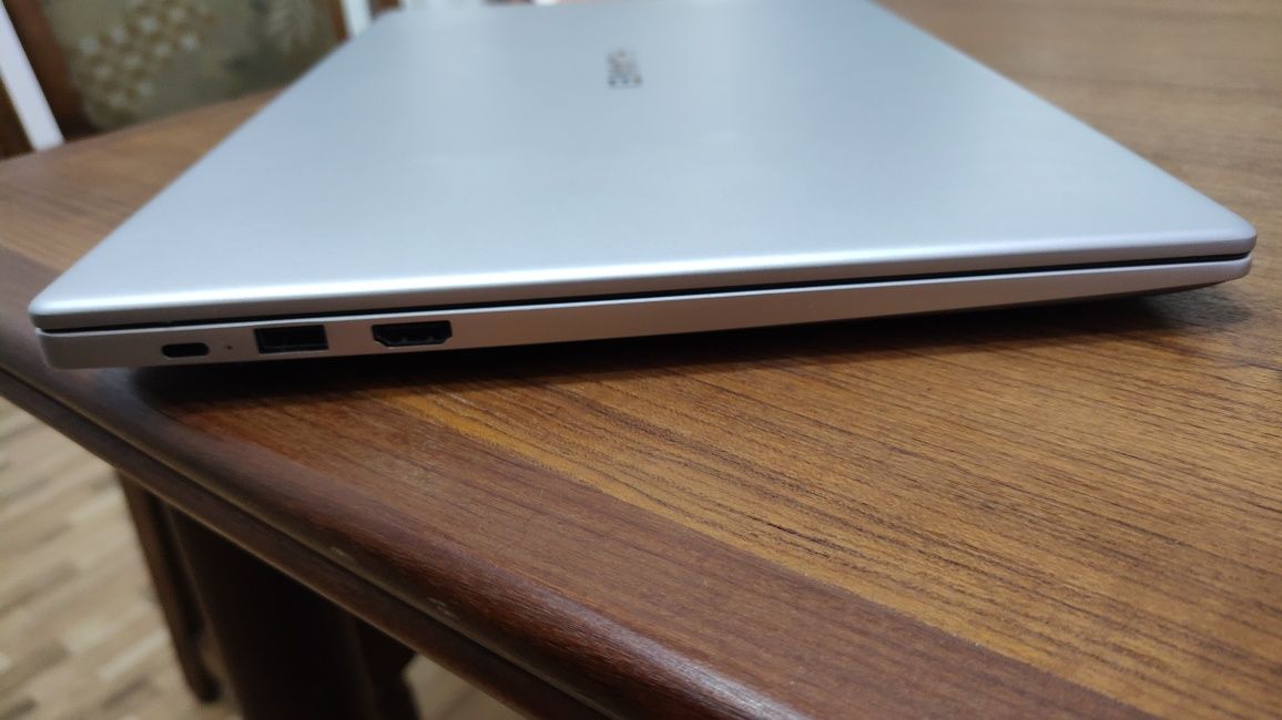 Laptop Huawei Matebook D15