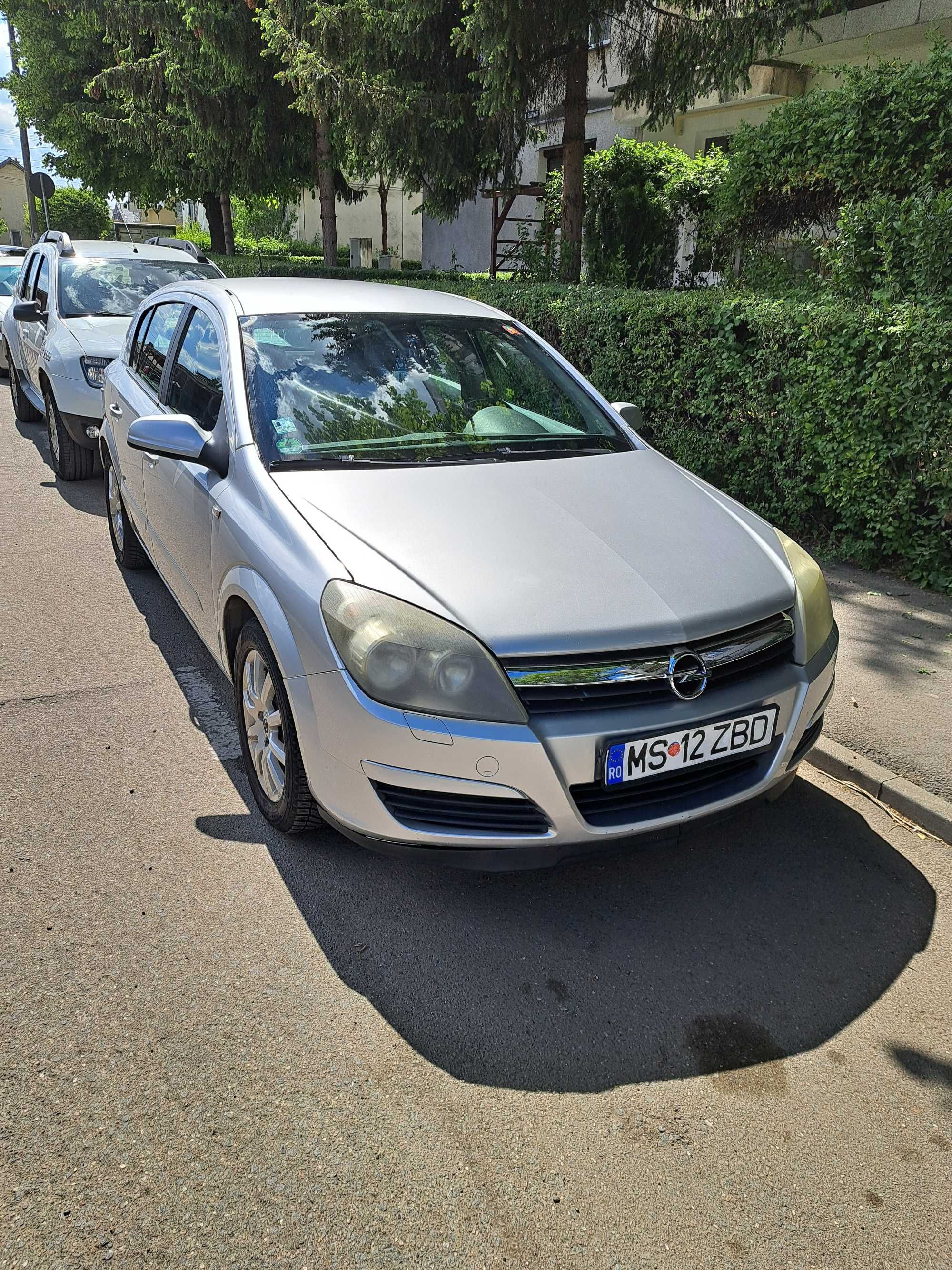 Autoturism Opel Astra