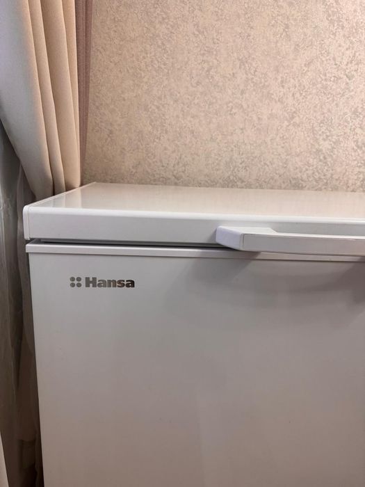 Срочно продам Морозильник Hansa