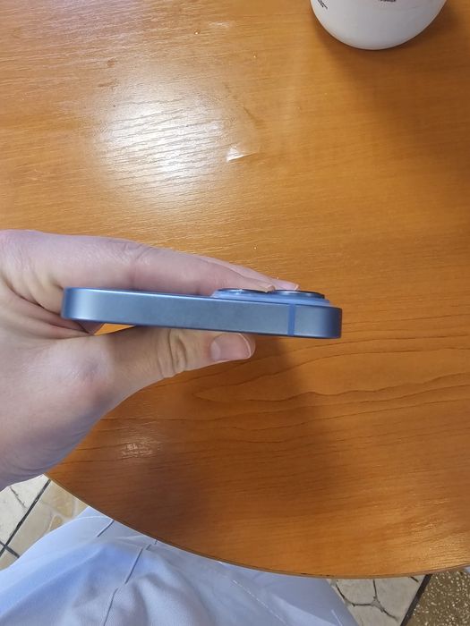 Vand Iphone 14 baby blue