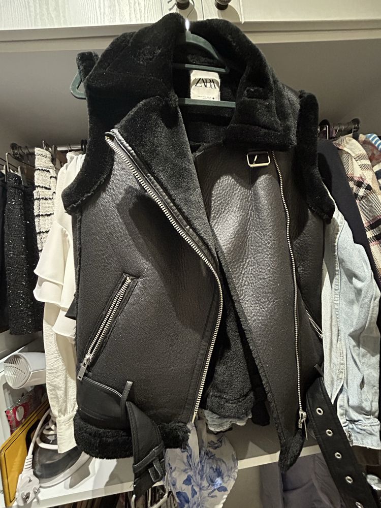 ZARA елек S/M нов