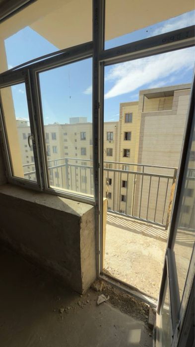 Бухоро шахар марказидан 3 хонали квартира сотилади