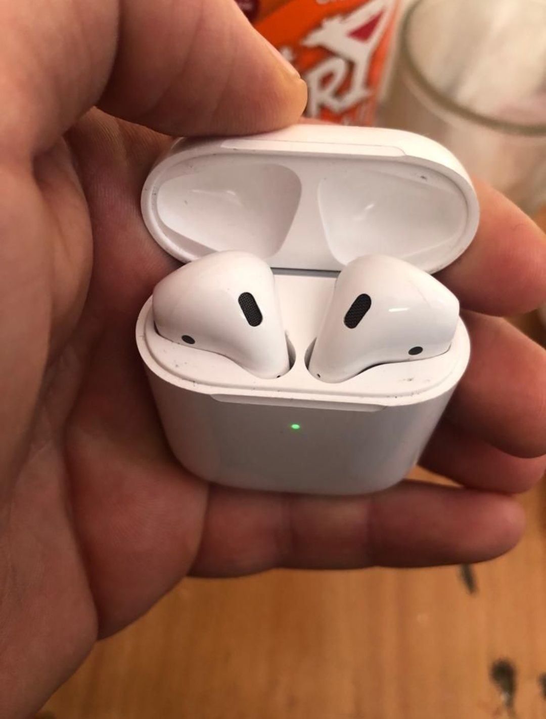 Airpods 2 поколения