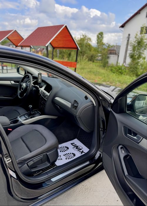 Audi a4 b8 - s line - an 2009 - motor 2.0d 143 cp - intretinut