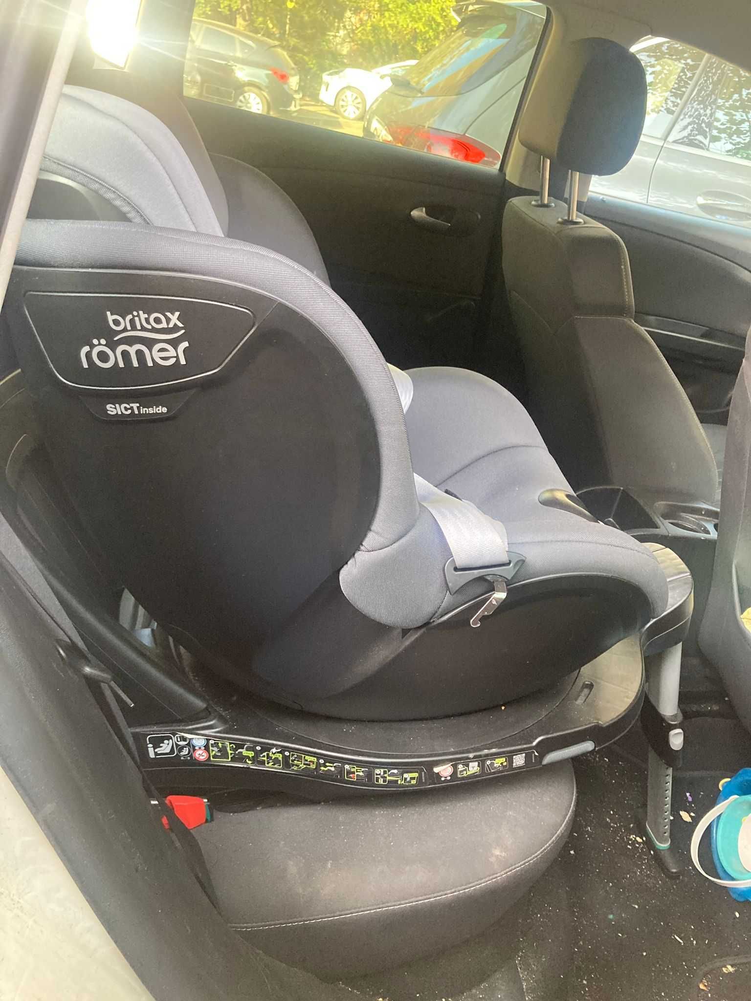 Vand Scaun auto BRITAX ROMER Dualfix i-SIZE, Isofix, 0-18kg