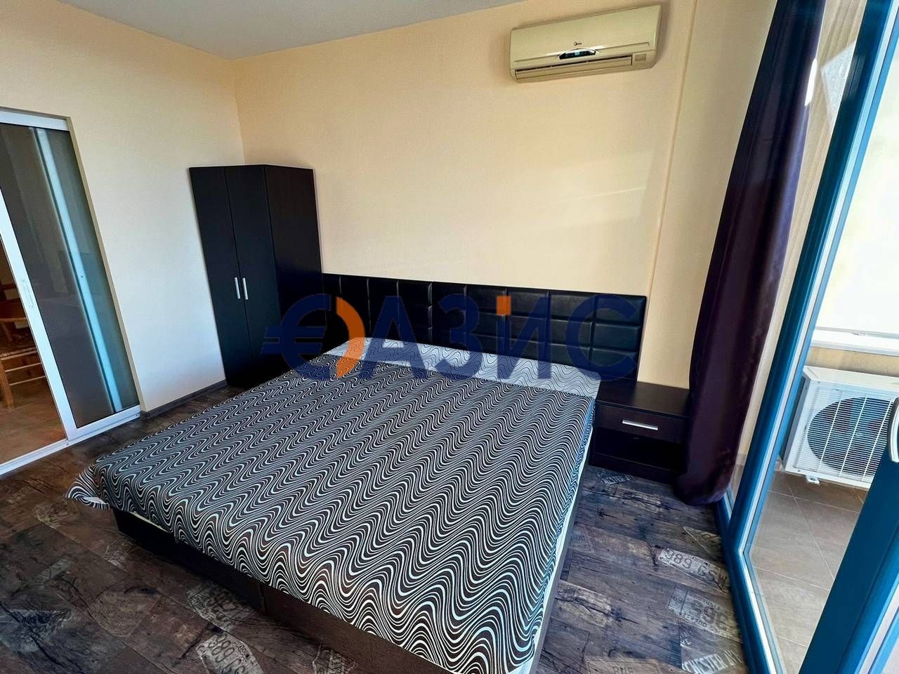 Продава се Двустаен апартамент в к.к. Слънчев бряг - 80 кв.м за 1038 €/кв.м - Снимка #11