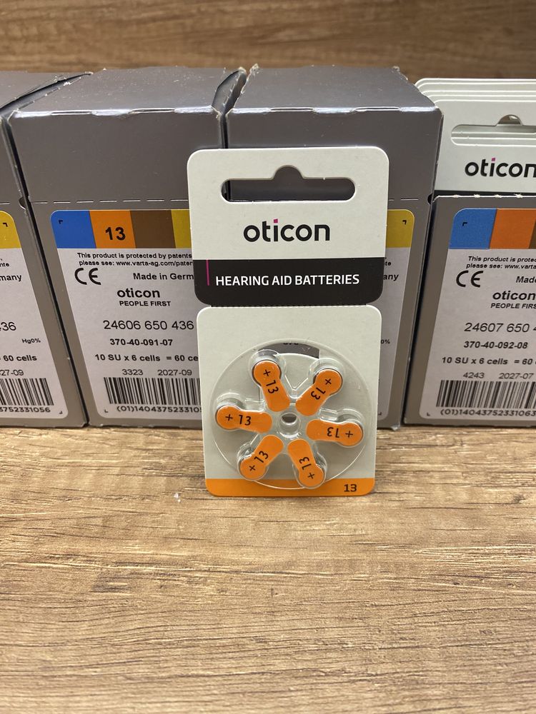 312 и 13 батерии за слухов апарат Oticon