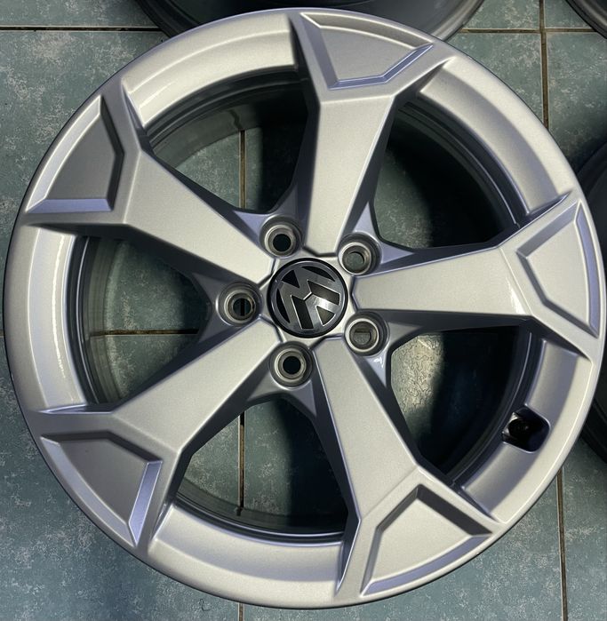 Jante aliaj R17 Noi originale Vw Passat B7 B8 Tiguan Audi Q2 Q3