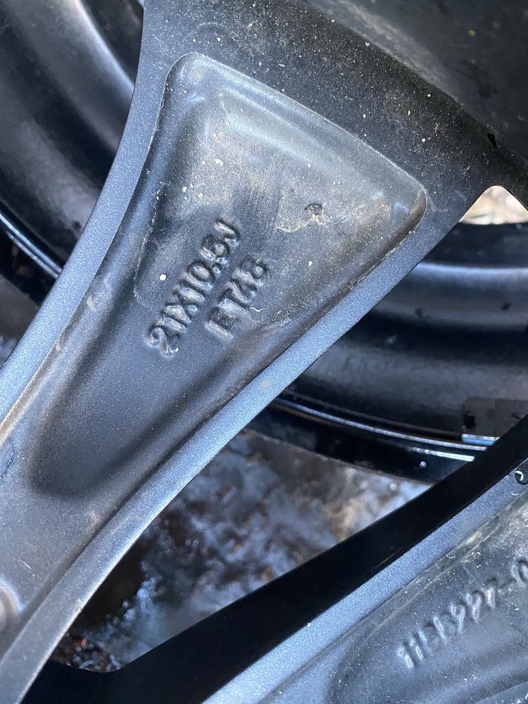 Janta aliaj 21" 10,5 J model Uberturbine Tesla Y