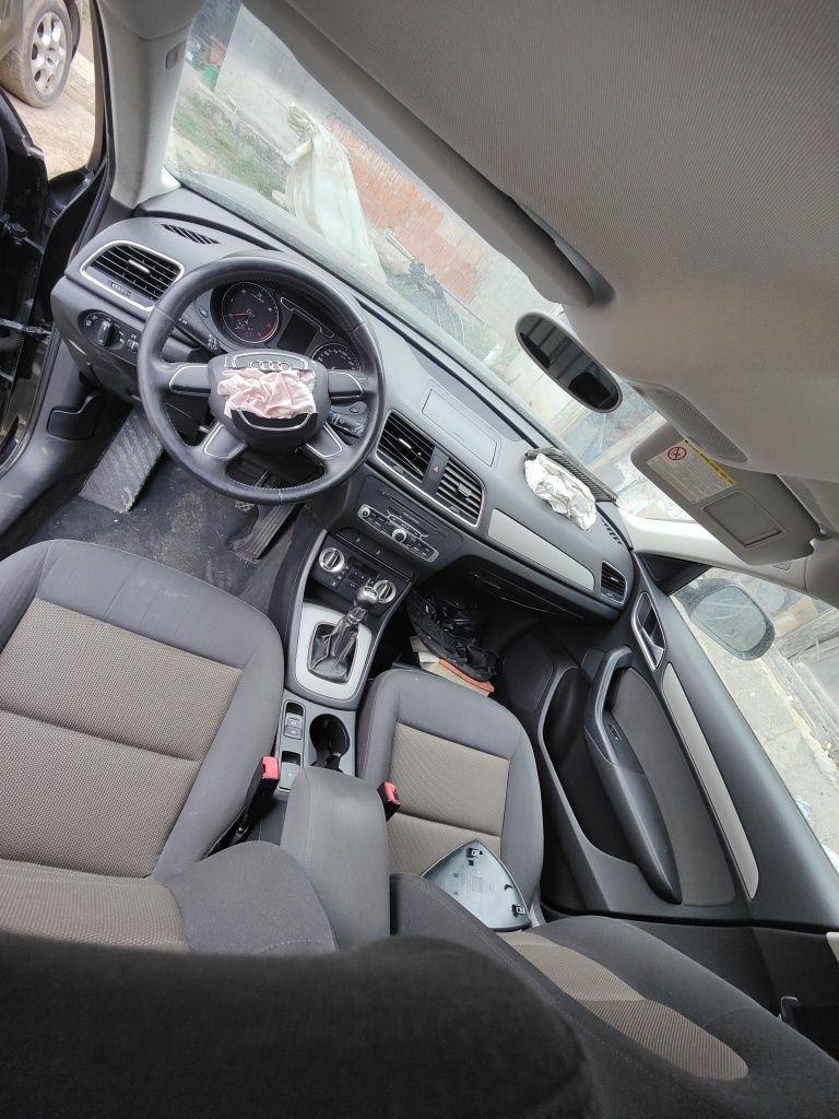 Audi Q3 8U Avariat