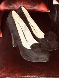 Черни обувки велур