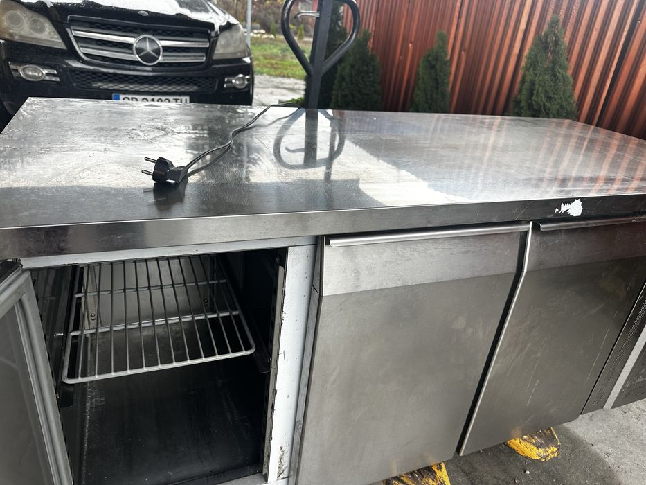 Хладилна маса 180см