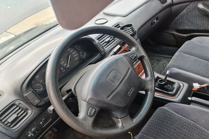 Vas lichid parbriz Honda Accord a 5-a generatie (facelift)