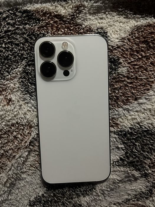 Продам iphone 13 pro 256gb