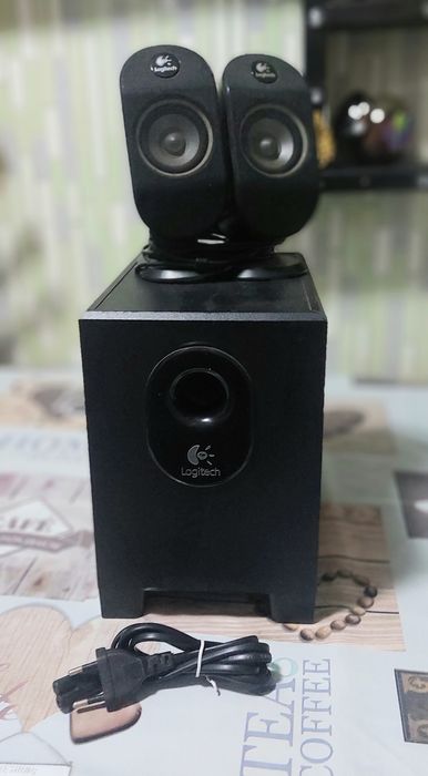 Продам  настольные  колонки