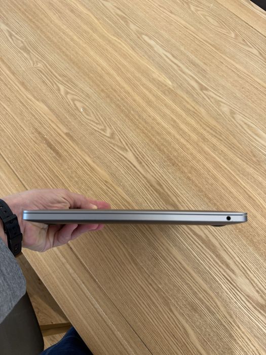 MacBook Pro 13” M1, 16 GB RAM – отлично състояние