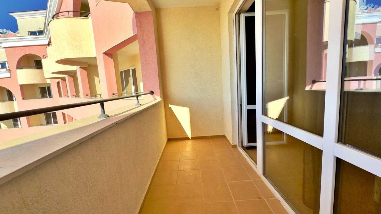 Продава се Двустаен апартамент в к.к. Слънчев бряг - 78 кв.м за 1077 €/кв.м - Снимка #13