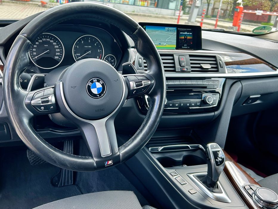 BMW 320 xDrive Facelift M sport Adaptive LED