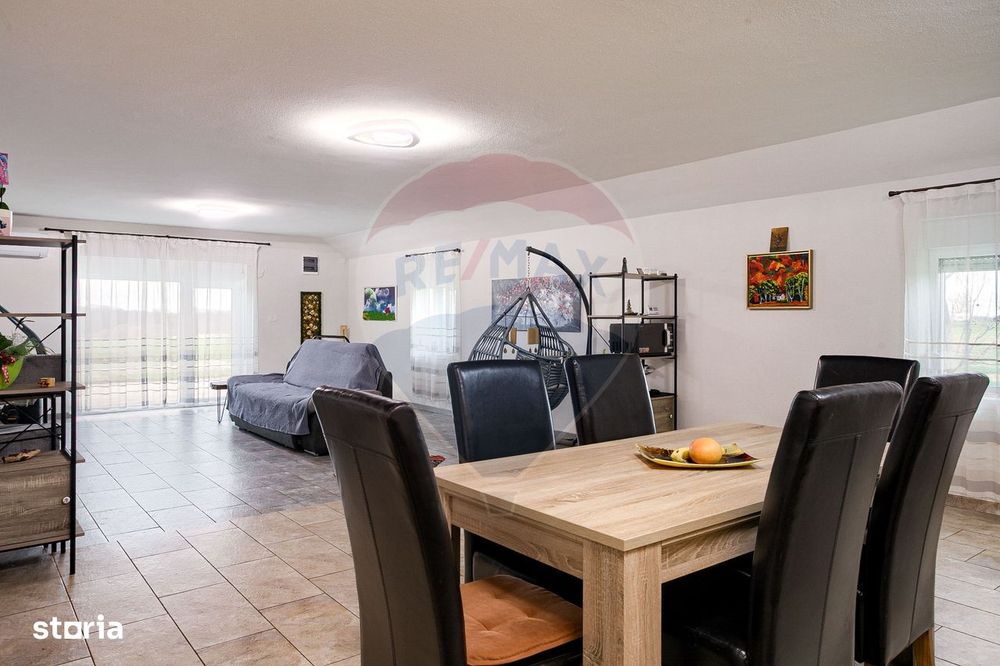 Casă de vânzare cu 3 camere, complet utilată, 175mp, Frumușeni Arad