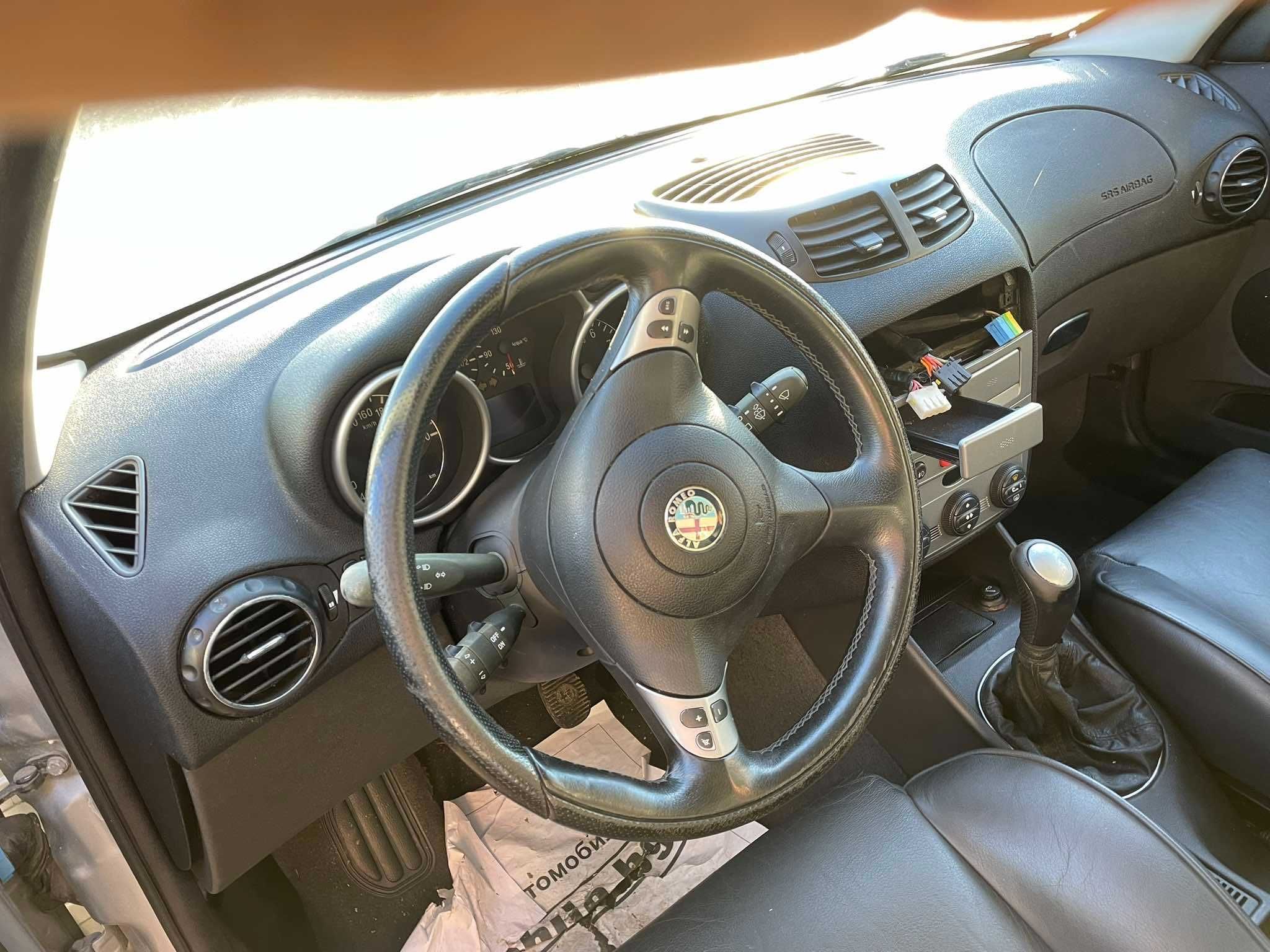 alfa romeo 147 1.6 twin spark кожа  на части алфа ромео 147