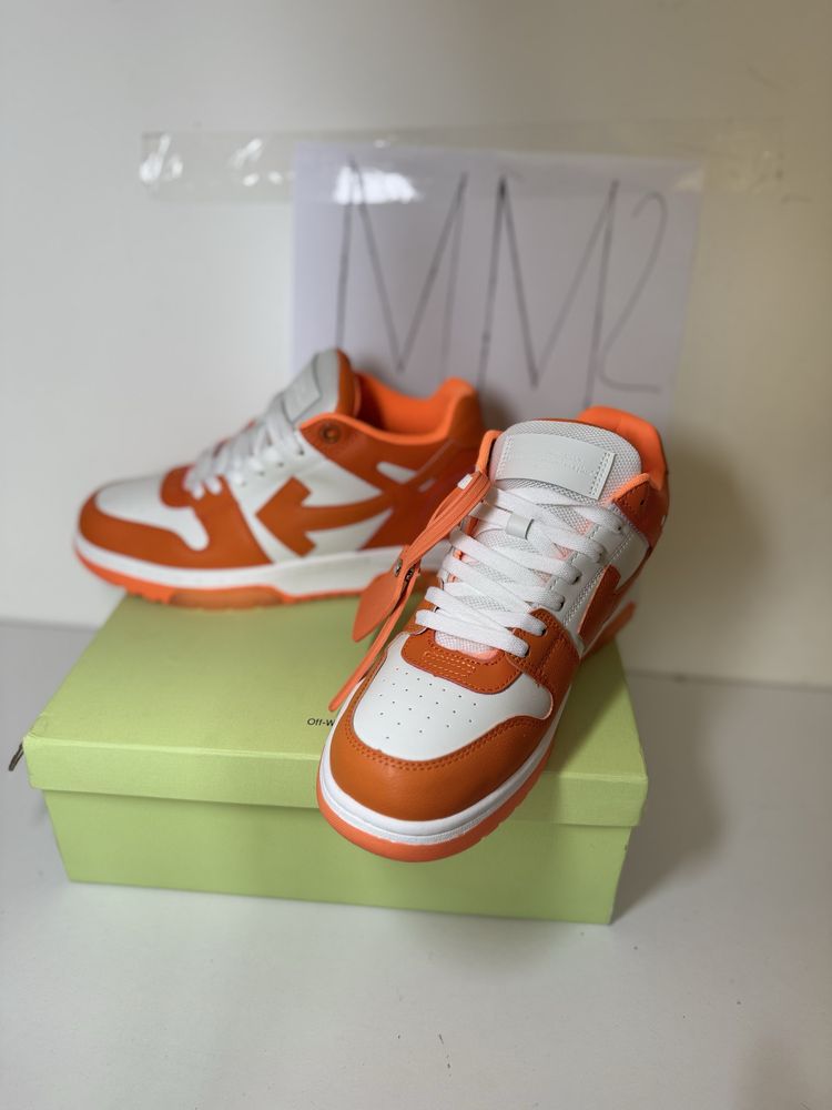 Adidasi Off-White Out Of Office Lace-Up Sneakers white and orange