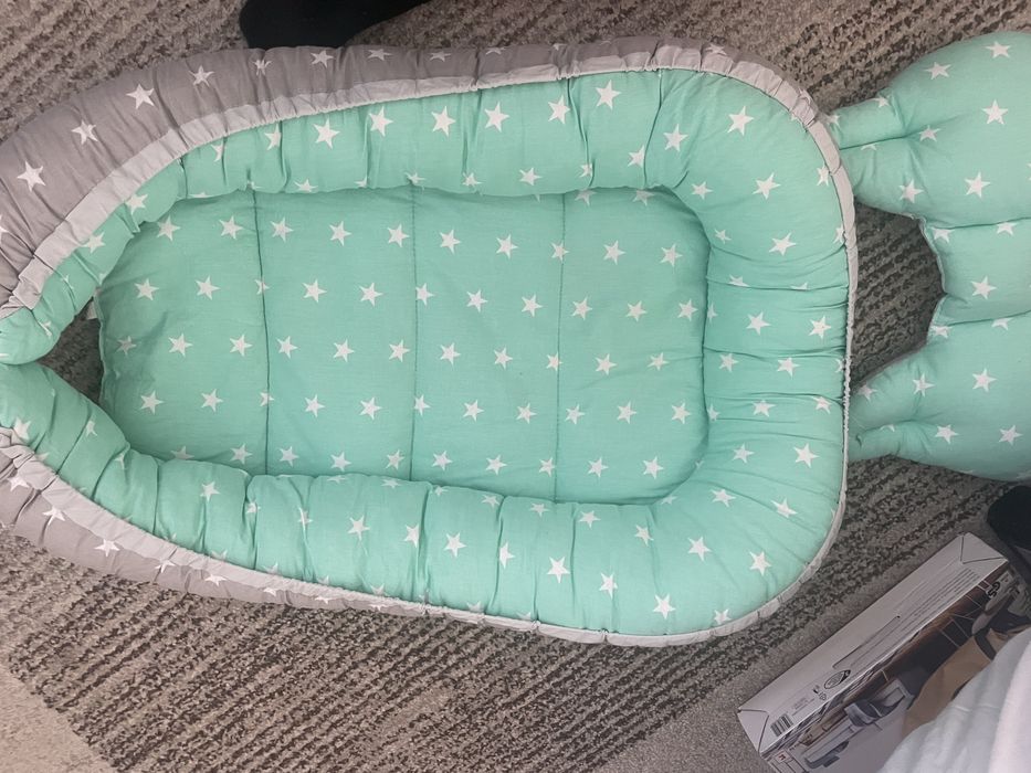 Nestbaby / cosulet bebe -ca si nou